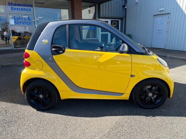 2014 SMART FORTWO - Photo 4