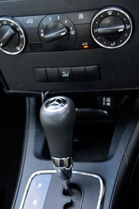 USED 2010 60 MERCEDES-BENZ A-CLASS 1.5 A160 Classic SE Hatchback 5dr Petrol CVT (157 g/km, 95 bhp) Aftermarket Infotainment Fitted