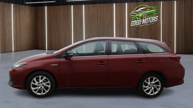2018 TOYOTA AURIS - Photo 3