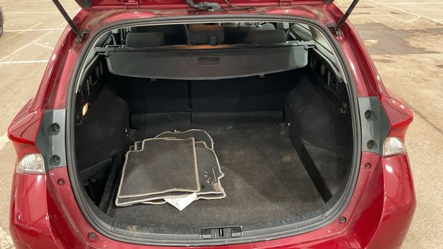 2018 TOYOTA AURIS - Photo 5