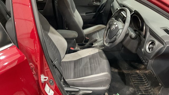 2018 TOYOTA AURIS - Photo 7