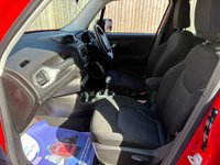 USED 2015 15 JEEP RENEGADE 1.6 MultiJetII Sport SUV 5dr Diesel Manual Euro 5 (s/s) (120 ps) ** WE OFFER FINANCE ON THIS CAR **