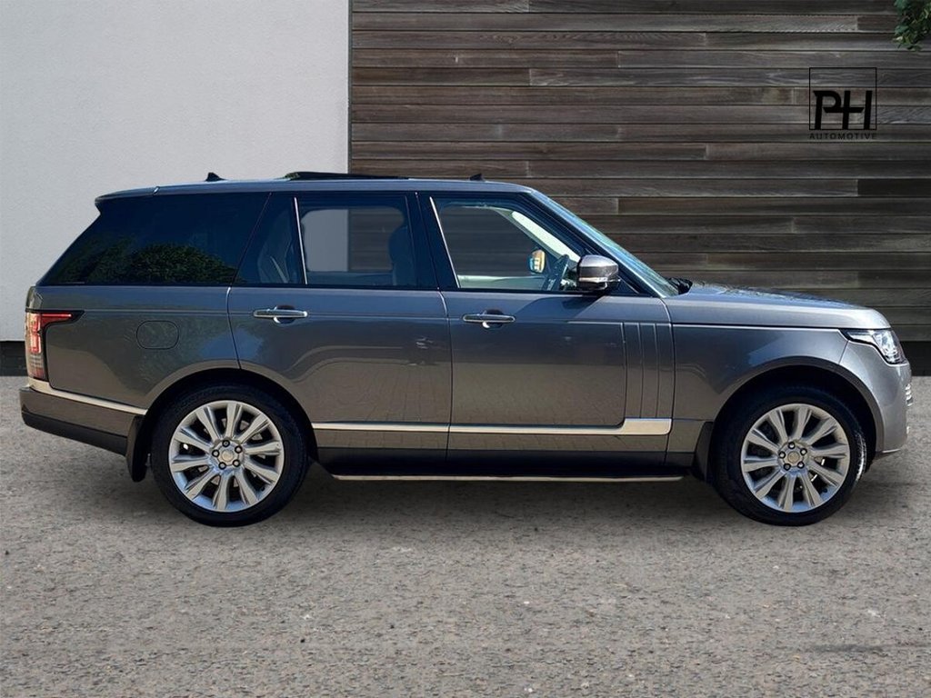 USED 2015 65 LAND ROVER RANGE ROVER 4.4 SD V8 Autobiography SUV 5dr Diesel Auto 4WD Euro 5 (339 ps) REAR ENTERTAINMENT|GLASS ROOF