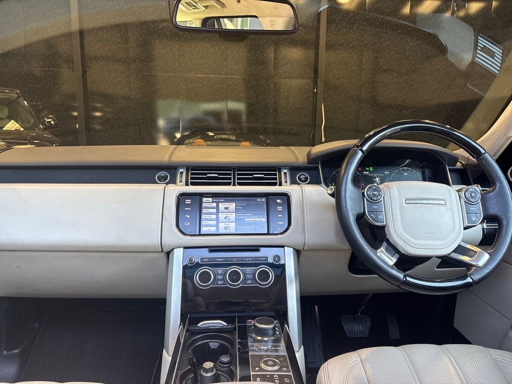 USED 2015 65 LAND ROVER RANGE ROVER 4.4 SD V8 Autobiography SUV 5dr Diesel Auto 4WD Euro 5 (339 ps) REAR ENTERTAINMENT|GLASS ROOF