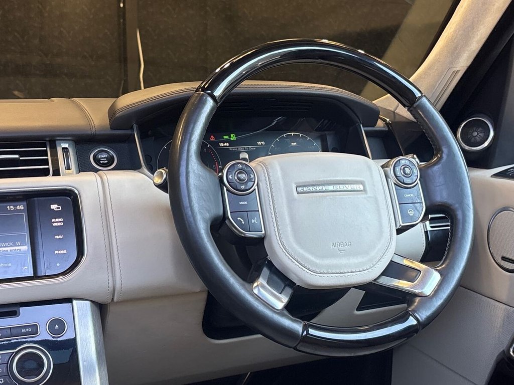 USED 2015 65 LAND ROVER RANGE ROVER 4.4 SD V8 Autobiography SUV 5dr Diesel Auto 4WD Euro 5 (339 ps) REAR ENTERTAINMENT|GLASS ROOF