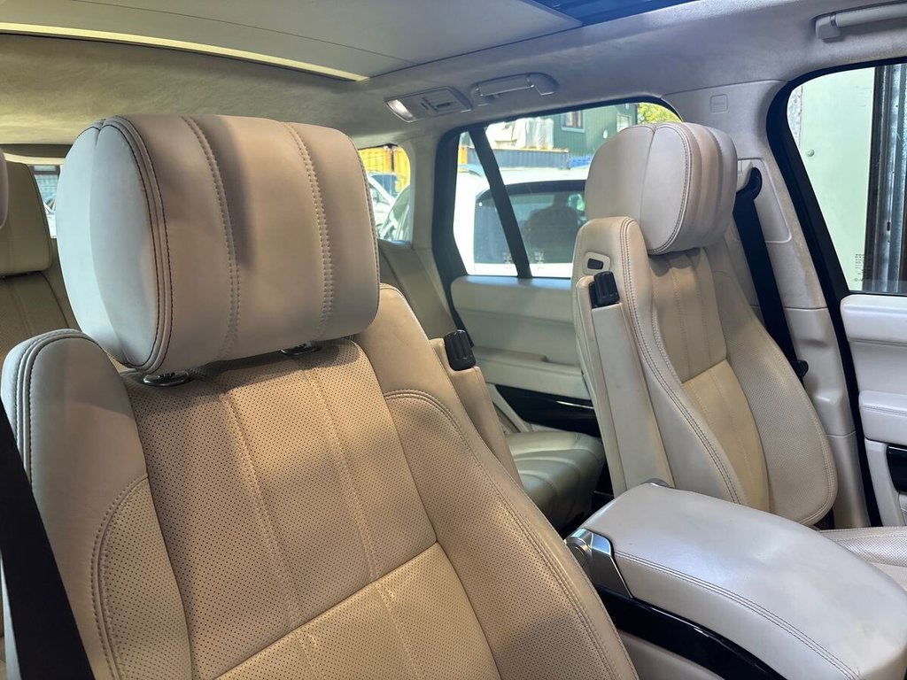 USED 2015 65 LAND ROVER RANGE ROVER 4.4 SD V8 Autobiography SUV 5dr Diesel Auto 4WD Euro 5 (339 ps) REAR ENTERTAINMENT|GLASS ROOF