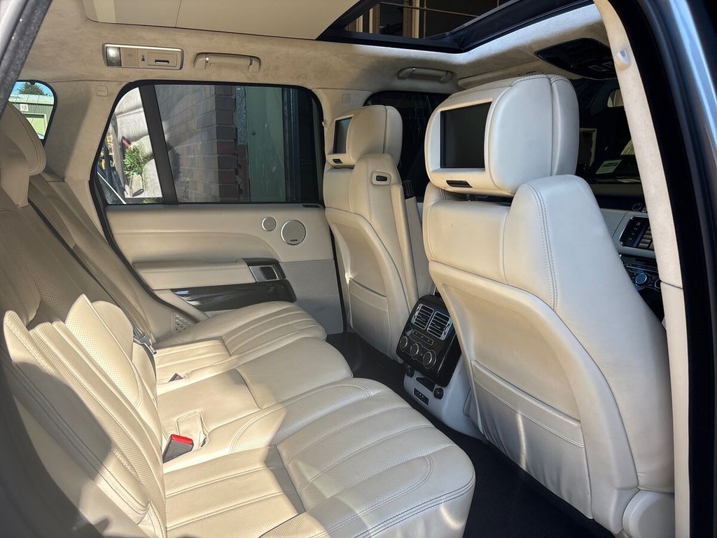 USED 2015 65 LAND ROVER RANGE ROVER 4.4 SD V8 Autobiography SUV 5dr Diesel Auto 4WD Euro 5 (339 ps) REAR ENTERTAINMENT|GLASS ROOF