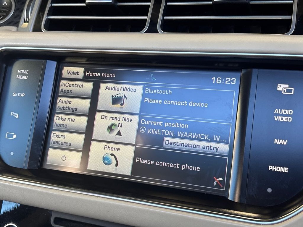 USED 2015 65 LAND ROVER RANGE ROVER 4.4 SD V8 Autobiography SUV 5dr Diesel Auto 4WD Euro 5 (339 ps) REAR ENTERTAINMENT|GLASS ROOF
