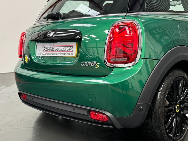 2022 MINI Electric Hatch - Photo 10
