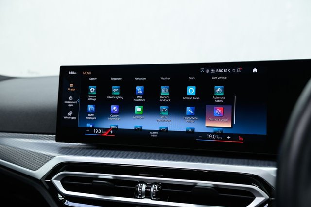 2023 BMW 3 SERIES - Photo 8