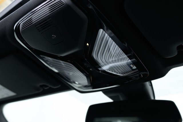 2023 BMW 3 SERIES - Photo 6