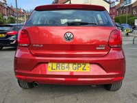 USED 2014 64 VOLKSWAGEN POLO 1.2 TSI BlueMotion Tech SE Hatchback 5dr Petrol Manual Euro 6 (s/s) (90 ps) &pound;20 TAX -- FULL SERVICE HISTORY -- FULL MOT -- SAT NAV -- PARKING SENSORS