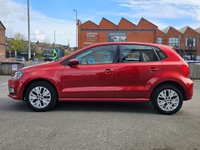 USED 2014 64 VOLKSWAGEN POLO 1.2 TSI BlueMotion Tech SE Hatchback 5dr Petrol Manual Euro 6 (s/s) (90 ps) &pound;20 TAX -- FULL SERVICE HISTORY -- FULL MOT -- SAT NAV -- PARKING SENSORS