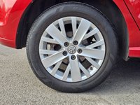 USED 2014 64 VOLKSWAGEN POLO 1.2 TSI BlueMotion Tech SE Hatchback 5dr Petrol Manual Euro 6 (s/s) (90 ps) &pound;20 TAX -- FULL SERVICE HISTORY -- FULL MOT -- SAT NAV -- PARKING SENSORS