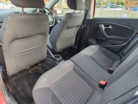USED 2014 64 VOLKSWAGEN POLO 1.2 TSI BlueMotion Tech SE Hatchback 5dr Petrol Manual Euro 6 (s/s) (90 ps) &pound;20 TAX -- FULL SERVICE HISTORY -- FULL MOT -- SAT NAV -- PARKING SENSORS