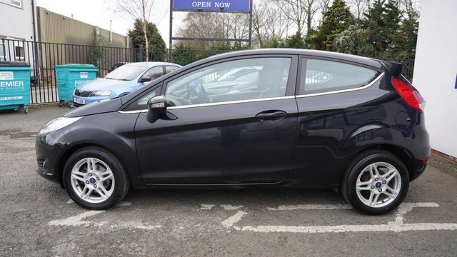2013 FORD FIESTA 1.0 Zetec Hatchback 3dr Petrol Manual Euro 5 (s/s) (80 ps) - Photo 5