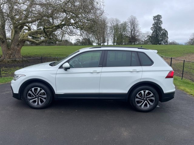 2022 VOLKSWAGEN TIGUAN - Photo 2