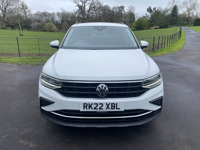 2022 VOLKSWAGEN TIGUAN - Photo 3