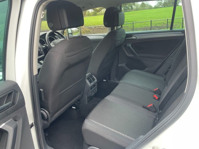 2022 VOLKSWAGEN TIGUAN - Photo 5