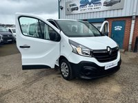 USED 2021 21 RENAULT TRAFIC CREW CAB KOMBI VAN 6 SEATER LWB 120bhp 6 SPEED EURO 6, 17,000 MILES 6 MNTH WARRANTY, FULL MOT, JUST SERVICED