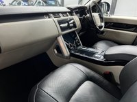 USED 2018 68 LAND ROVER RANGE ROVER 2.0 P400e 12.4kWh Vogue SUV 5dr Petrol Plug-in Hybrid Auto 4WD Euro 6 (s/s) (404 ps) HEATED STEERING WHEEL + TOWBAR