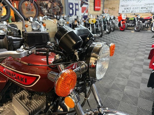 View our KAWASAKI KH400