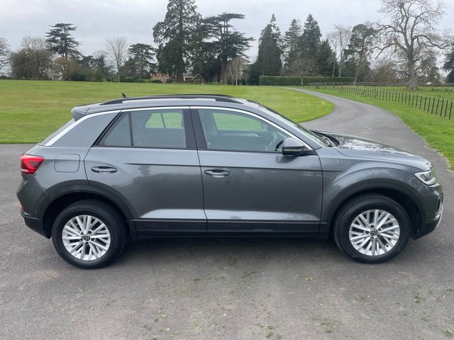 2023 VOLKSWAGEN T-ROC - Photo 6