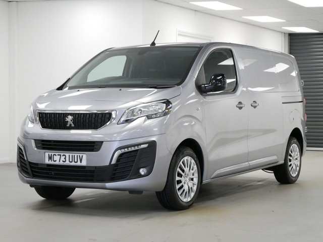 View our Peugeot Expert 1400 2.0 BLUEHDI 145 BHP PROFESSIONAL PREMIUM + 6DR