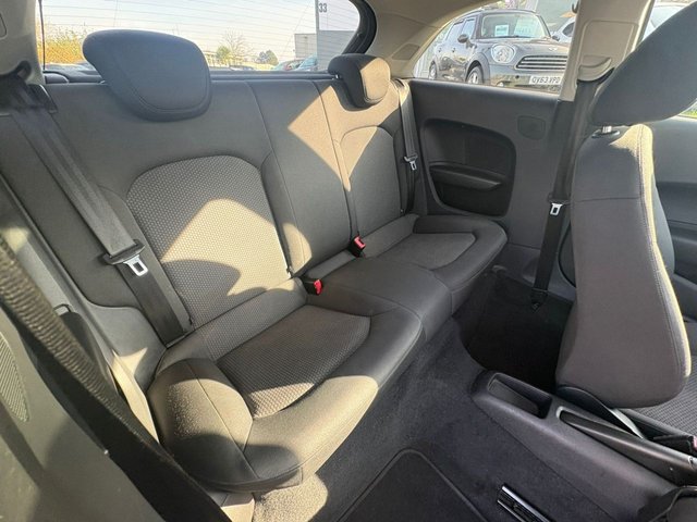 2016 AUDI A1 - Photo 10