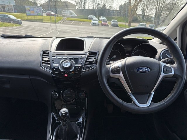 2016 FORD FIESTA - Photo 10