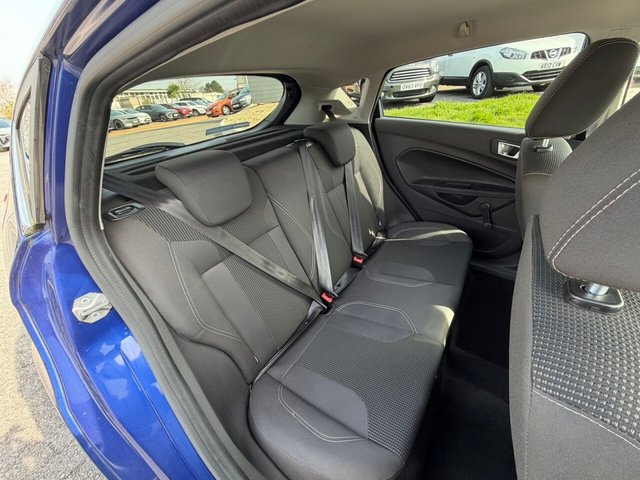 2016 FORD FIESTA - Photo 11