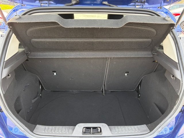 2016 FORD FIESTA - Photo 12