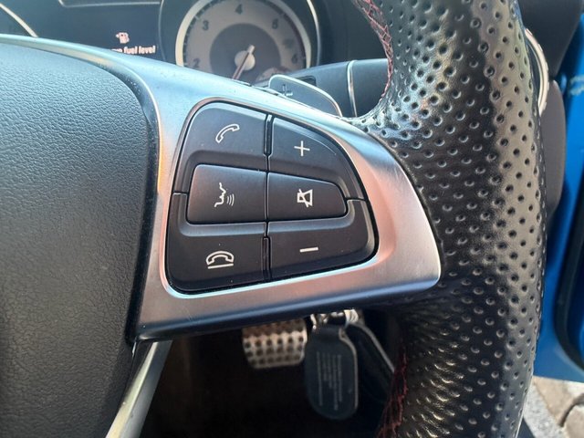 2015 Mercedes-Benz GLA - Photo 8