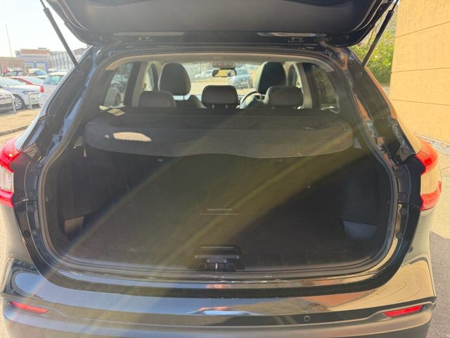 2019 NISSAN QASHQAI - Photo 2