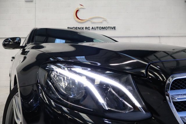 2017 Mercedes-Benz E-CLASS - Photo 5