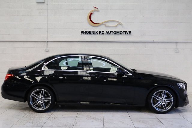 2017 Mercedes-Benz E-CLASS - Photo 9