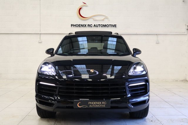 2020 PORSCHE CAYENNE - Photo 5