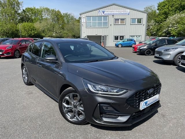 View our Ford Focus 1.0 ST LINE EDITION MHEV 155