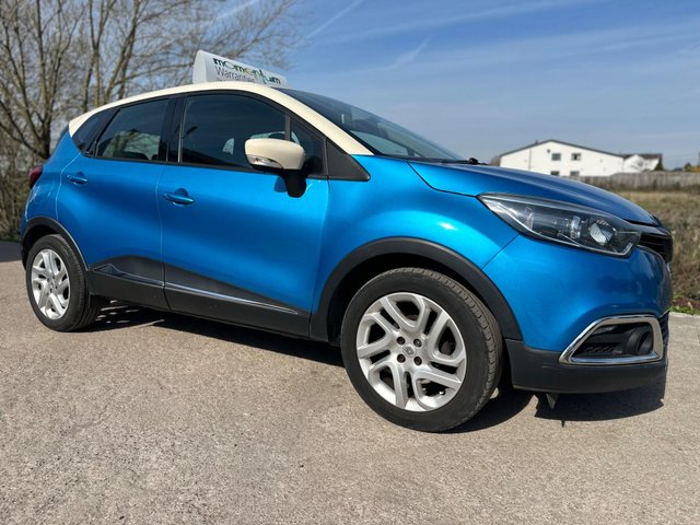 View our RENAULT CAPTUR