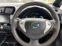 USED 2017 17 NISSAN LEAF 30kWh Acenta Hatchback 5dr Electric Auto (109 bhp) 