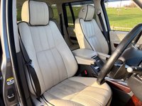 USED 2011 60 LAND ROVER RANGE ROVER DIESEL ESTATE 4.4 TD V8 Vogue SUV 5dr Diesel Auto 4WD Euro 5 (313 bhp) FANTASTIC CONDITION ONLY 2 OWNERS ,WITH DOCUMENTED HISTORY, WITH A LARGE BOX FILE OF PAPERWORK