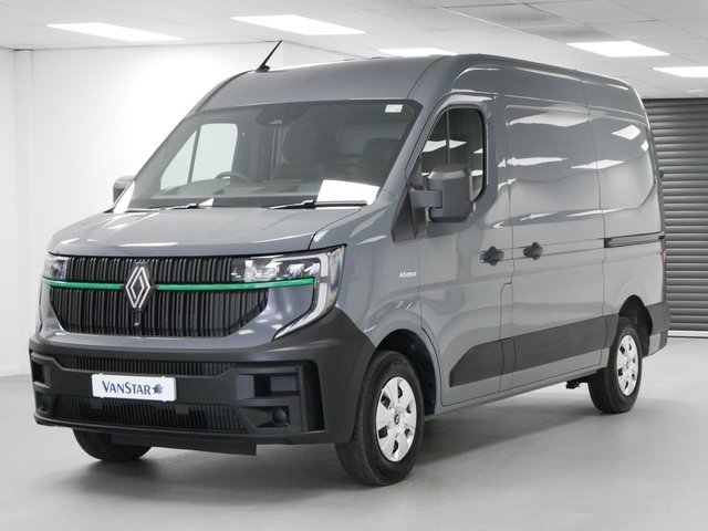 View our Renault Master MM35 2.0 BLUEDCI 130 BHP L2 MEDIUM ADVANCE EDITION