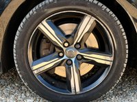 USED 2017 66 VOLVO V40 1.5 V40 R-Design T3 Auto 5dr Full Service Long MOT