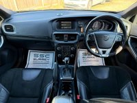 USED 2017 66 VOLVO V40 1.5 V40 R-Design T3 Auto 5dr Full Service Long MOT