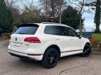 USED 2017 66 VOLKSWAGEN TOUAREG 3.0 TDI V6 BlueMotion Tech R-Line SUV 5dr Diesel Tiptronic 4WD Euro 6 (s/s) (262 ps) 