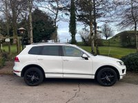 USED 2017 66 VOLKSWAGEN TOUAREG 3.0 TDI V6 BlueMotion Tech R-Line SUV 5dr Diesel Tiptronic 4WD Euro 6 (s/s) (262 ps) 