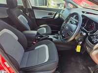 USED 2014 64 KIA CEED 1.6 GDi 3 Hatchback 5dr Petrol DCT Euro 5 (133 bhp) AUTO + LOW MILES + SAT NAV + HD CAMERA + SENSORS + CRUISE