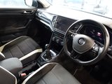 USED 2018 68 VOLKSWAGEN T-ROC 1.0 TSI SEL SUV 5dr Petrol Manual Euro 6 (s/s) (115 ps) 1 OWNER FROM NEW AND COMES WITH A FULL VOLKSWAGEN MAIN DEALER SERVICE HISTORY (7 SERVICES) + VIRTUAL COCKPIT DIGITAL DASH DISPLAY + SATELLITE NAVIGATION + APPLE CARPLAY / ANDROID AUTO + BLUETOOTH MEDIA STREAMING + APPS CONTROL / MIRROR LINK + DAB DIGITAL RADIO + TOUCH SCREEN MEDIA DISPLAY + CRUISE CONTROL + FRONT AND REAR PARKING SENSORS + AUTOMATIC LED HEADLIGHTS + LED DAY TIME RUNNING LIGHTS + LEATHER MULTI FUNCTIONAL STEERING WHEEL + LANE ASSIST + SELECTABLE DRIVING MODES + VOICE COMMAND