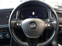 USED 2018 68 VOLKSWAGEN T-ROC 1.0 TSI SEL SUV 5dr Petrol Manual Euro 6 (s/s) (115 ps) 1 OWNER FROM NEW AND COMES WITH A FULL VOLKSWAGEN MAIN DEALER SERVICE HISTORY (7 SERVICES) + VIRTUAL COCKPIT DIGITAL DASH DISPLAY + SATELLITE NAVIGATION + APPLE CARPLAY / ANDROID AUTO + BLUETOOTH MEDIA STREAMING + APPS CONTROL / MIRROR LINK + DAB DIGITAL RADIO + TOUCH SCREEN MEDIA DISPLAY + CRUISE CONTROL + FRONT AND REAR PARKING SENSORS + AUTOMATIC LED HEADLIGHTS + LED DAY TIME RUNNING LIGHTS + LEATHER MULTI FUNCTIONAL STEERING WHEEL + LANE ASSIST + SELECTABLE DRIVING MODES + VOICE COMMAND