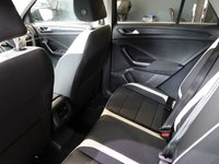 USED 2018 68 VOLKSWAGEN T-ROC 1.0 TSI SEL SUV 5dr Petrol Manual Euro 6 (s/s) (115 ps) 1 OWNER FROM NEW AND COMES WITH A FULL VOLKSWAGEN MAIN DEALER SERVICE HISTORY (7 SERVICES) + VIRTUAL COCKPIT DIGITAL DASH DISPLAY + SATELLITE NAVIGATION + APPLE CARPLAY / ANDROID AUTO + BLUETOOTH MEDIA STREAMING + APPS CONTROL / MIRROR LINK + DAB DIGITAL RADIO + TOUCH SCREEN MEDIA DISPLAY + CRUISE CONTROL + FRONT AND REAR PARKING SENSORS + AUTOMATIC LED HEADLIGHTS + LED DAY TIME RUNNING LIGHTS + LEATHER MULTI FUNCTIONAL STEERING WHEEL + LANE ASSIST + SELECTABLE DRIVING MODES + VOICE COMMAND